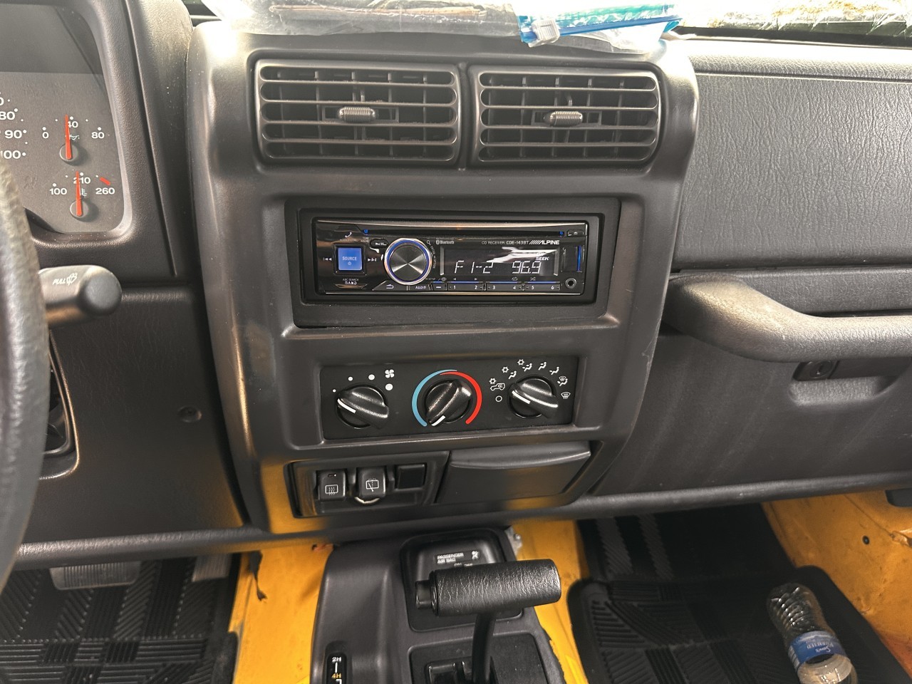 https://f005.backblazeb2.com/file/img-partshotlines-com/Inventory/MA79/Vehicle/81570_11.jpg