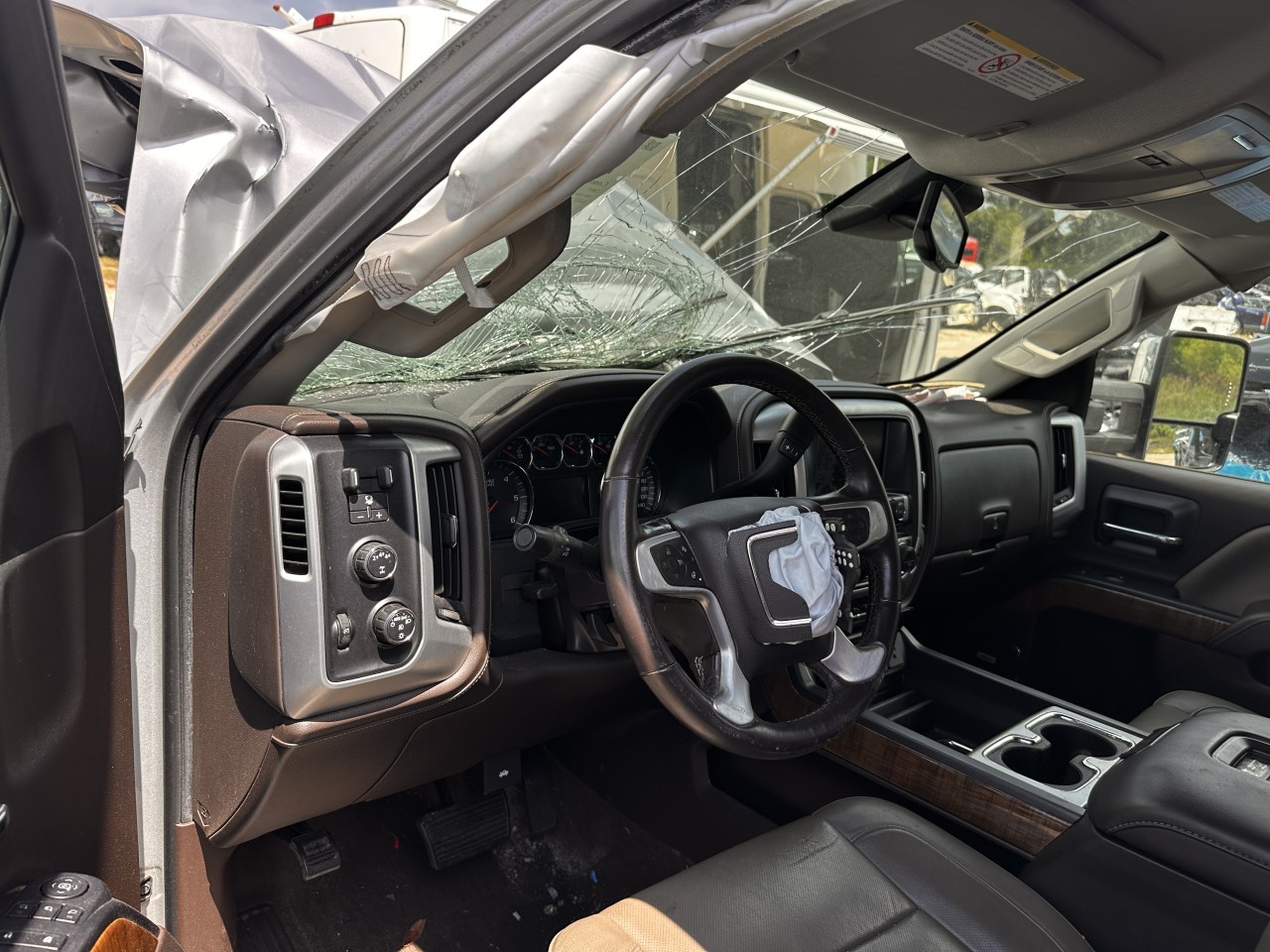 https://f005.backblazeb2.com/file/img-partshotlines-com/Inventory/MA79/Vehicle/81646_11.jpg