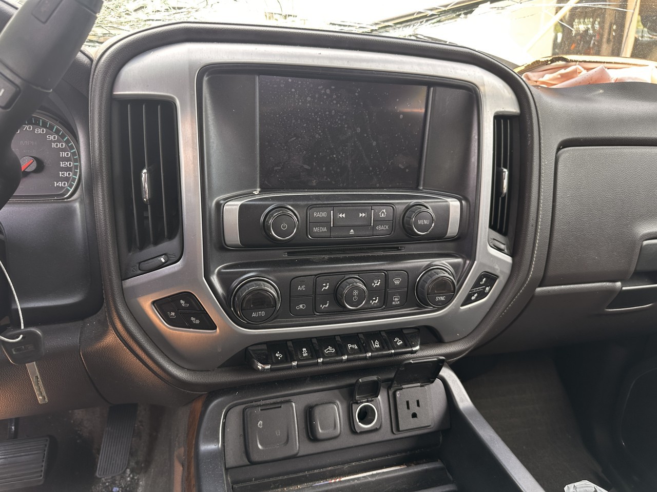 https://f005.backblazeb2.com/file/img-partshotlines-com/Inventory/MA79/Vehicle/81646_12.jpg