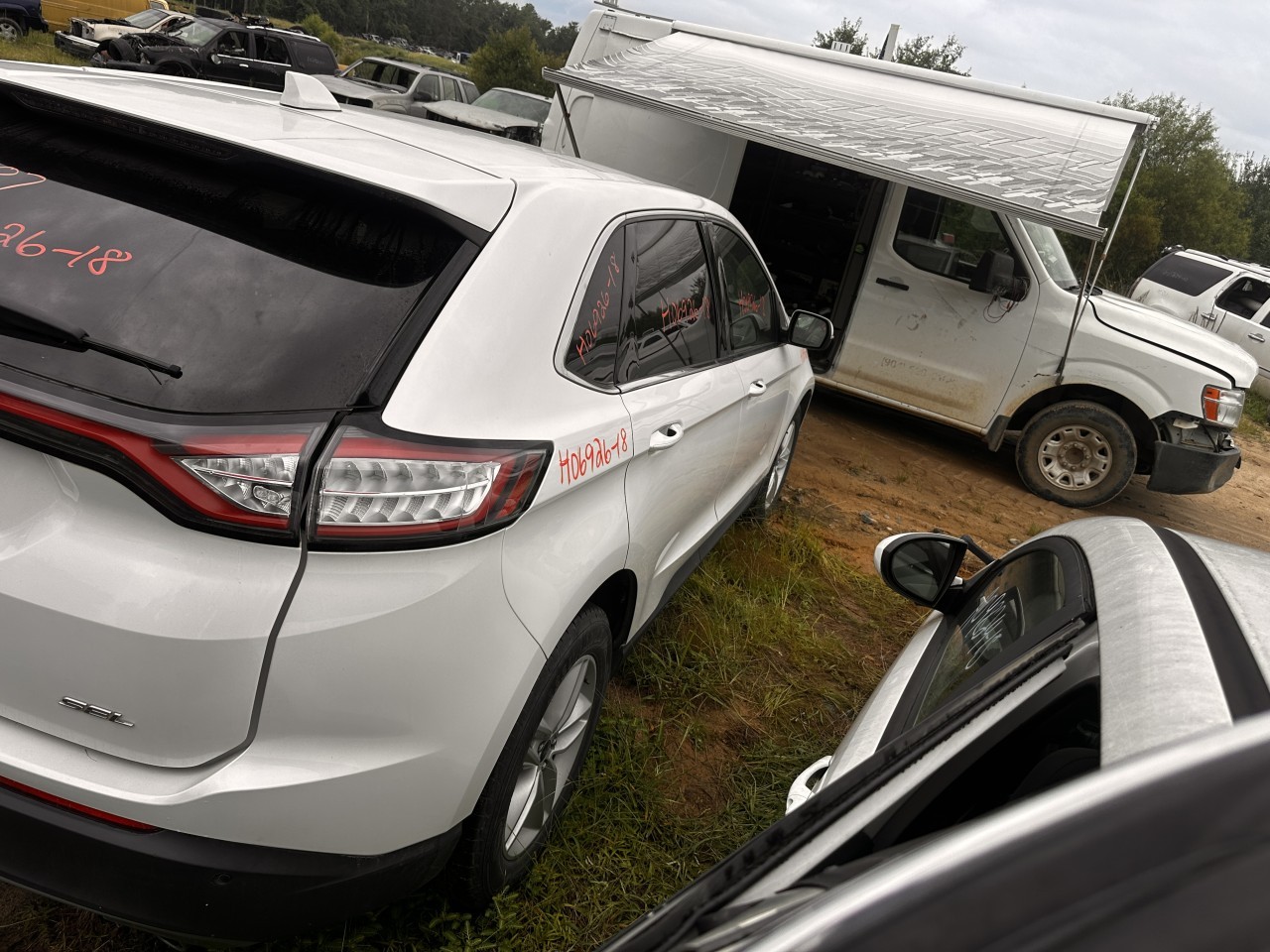 https://f005.backblazeb2.com/file/img-partshotlines-com/Inventory/MA79/Vehicle/81782_04.jpg