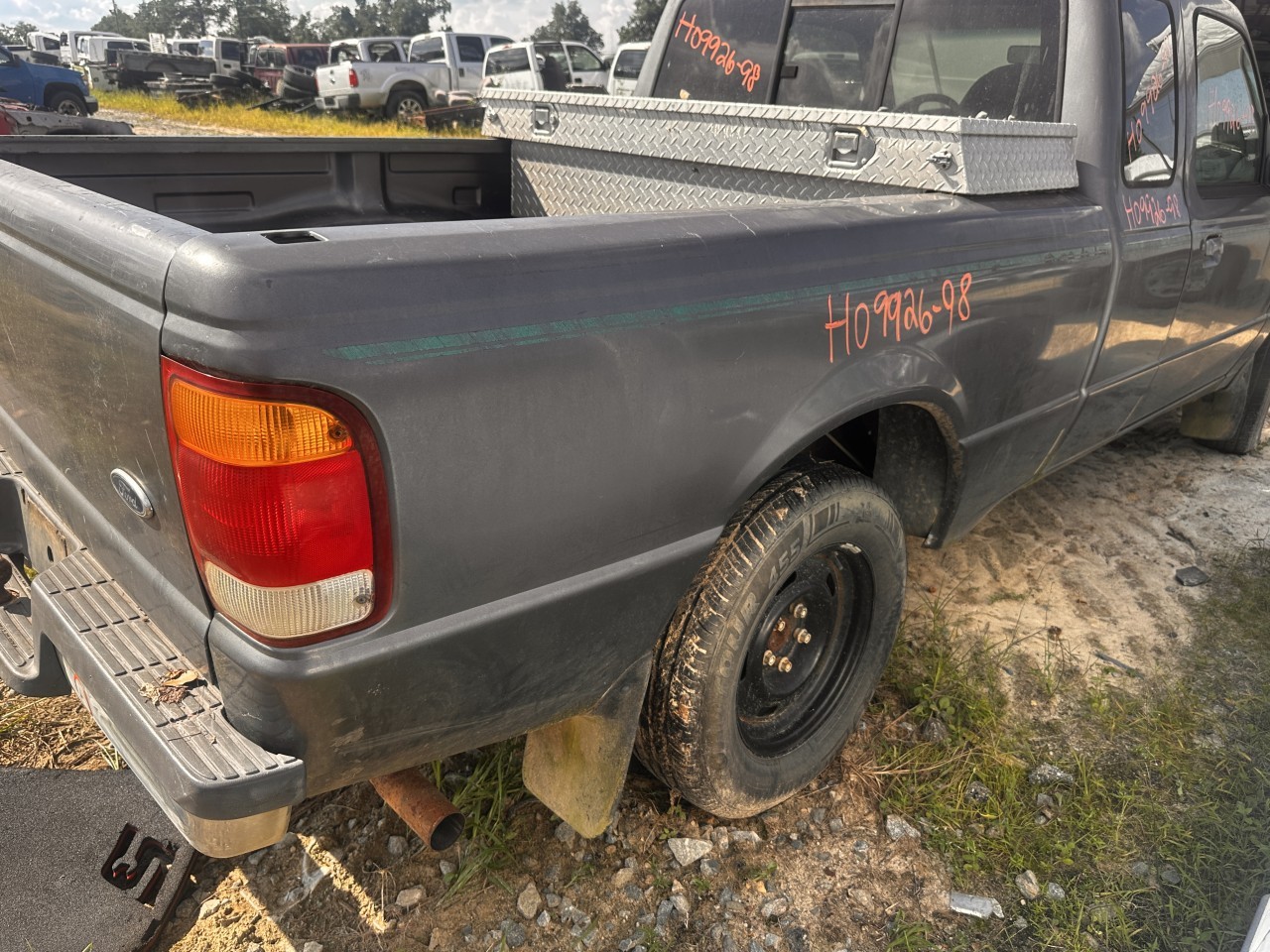 https://f005.backblazeb2.com/file/img-partshotlines-com/Inventory/MA79/Vehicle/81892_04.jpg