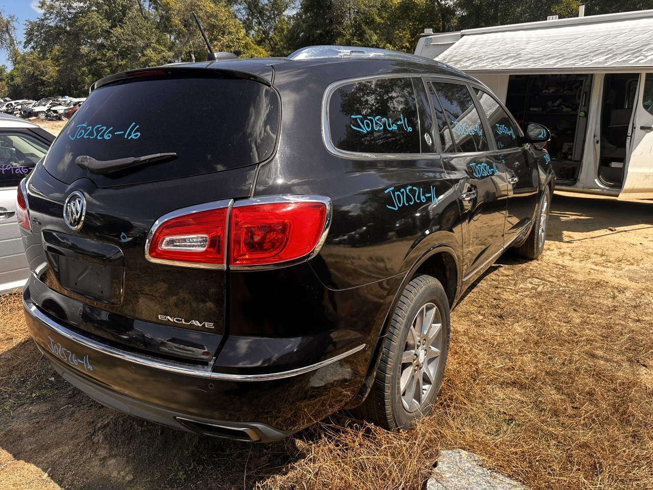 https://f005.backblazeb2.com/file/img-partshotlines-com/Inventory/MA79/Vehicle/81945_04.jpg