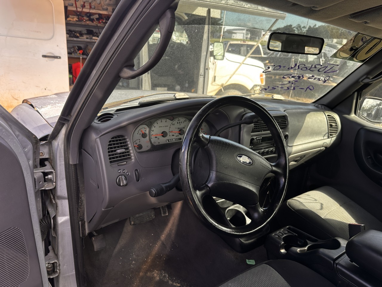 https://f005.backblazeb2.com/file/img-partshotlines-com/Inventory/MA79/Vehicle/82048_10.jpg
