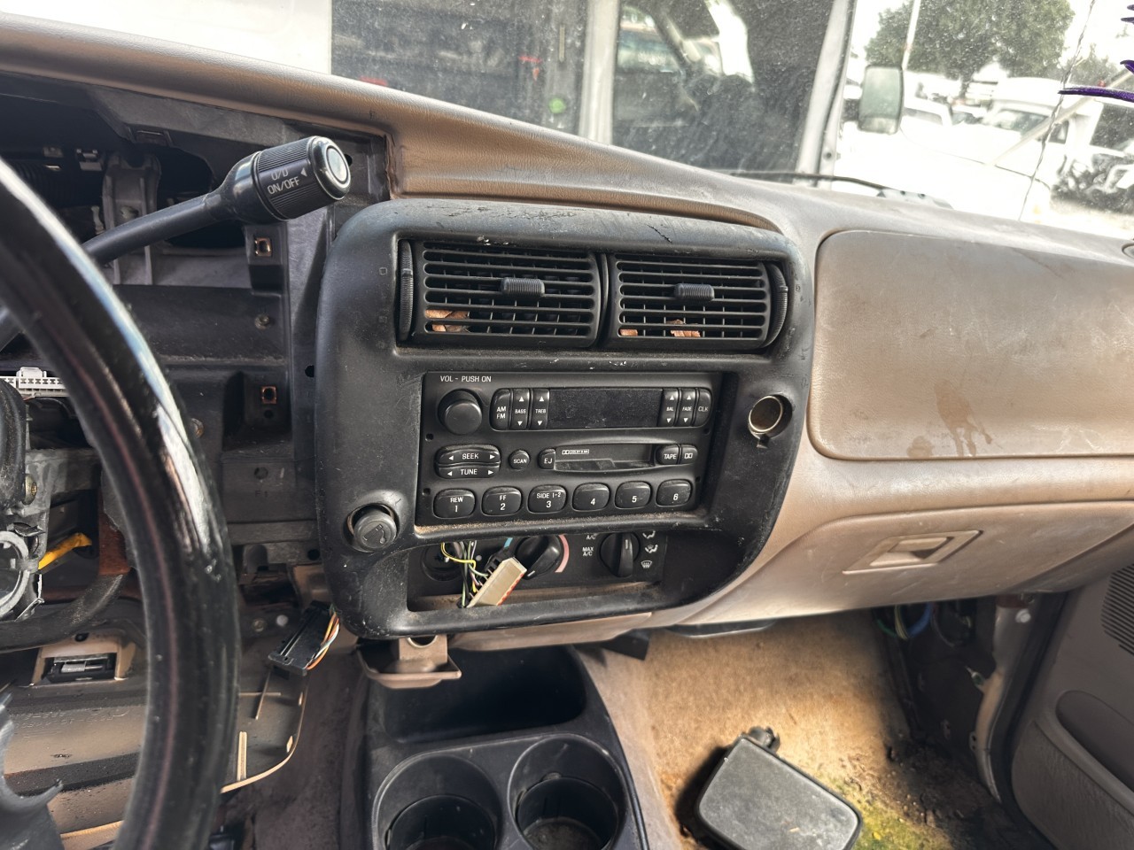 https://f005.backblazeb2.com/file/img-partshotlines-com/Inventory/MA79/Vehicle/82050_09.jpg