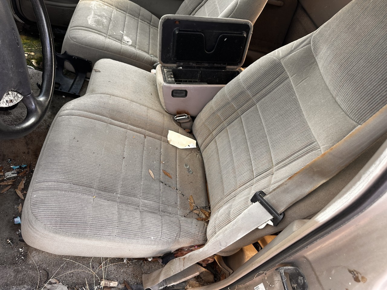 https://f005.backblazeb2.com/file/img-partshotlines-com/Inventory/MA79/Vehicle/82050_11.jpg