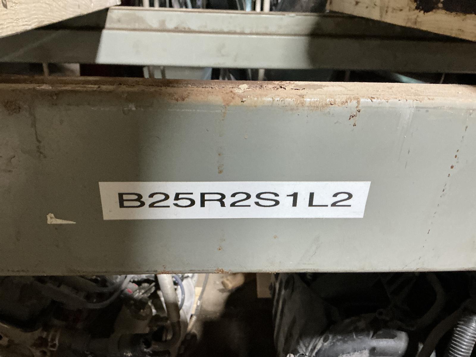 b/a/a/b/a/f/g/g/f/f/96a8f67d-f7f6-4fb1-8100-648a38d7788f.jpg