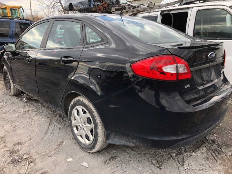 https://f005.backblazeb2.com/file/img-partshotlines-com/Inventory/MA832/Vehicle/20292_04.jpg