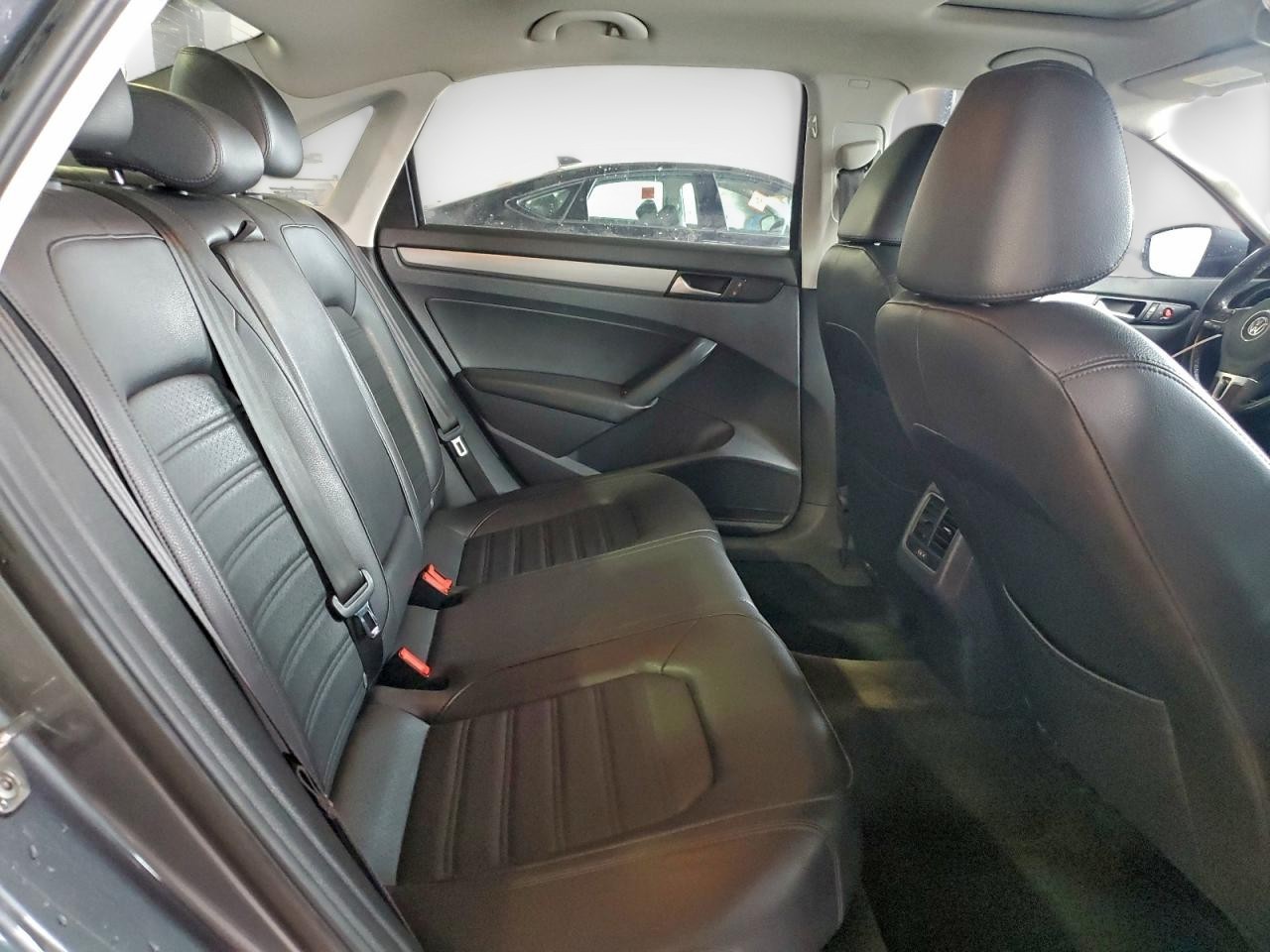 https://f005.backblazeb2.com/file/img-partshotlines-com/Inventory/MA832/Vehicle/31420_10.jpg