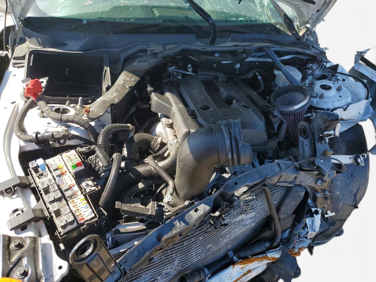 https://f005.backblazeb2.com/file/img-partshotlines-com/Inventory/MA832/Vehicle/31633_08.jpg