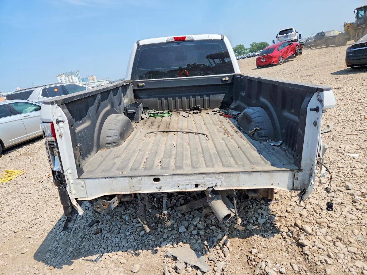 https://f005.backblazeb2.com/file/img-partshotlines-com/Inventory/MA832/Vehicle/31754_06.jpg
