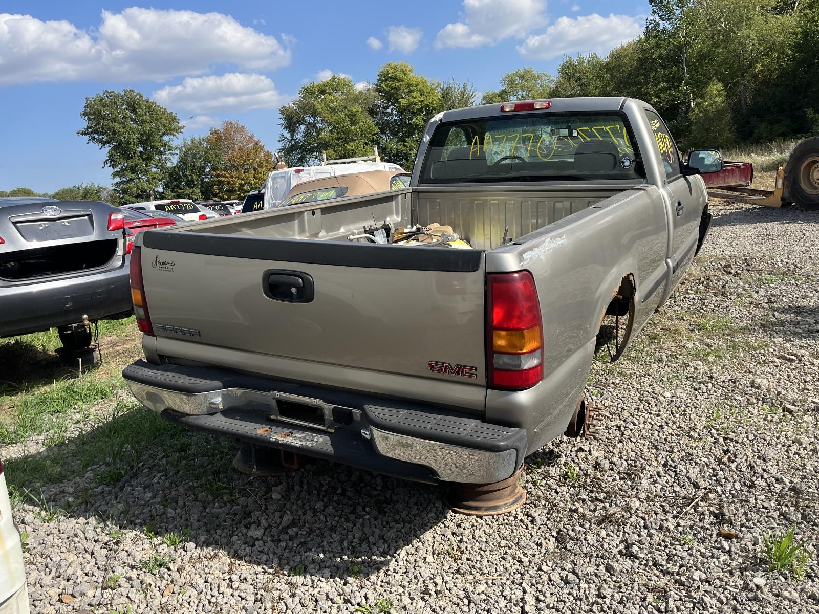 i/e/i/j/9c67bec3-a157-4268-bd42-5aa8b0064eb7.jpeg