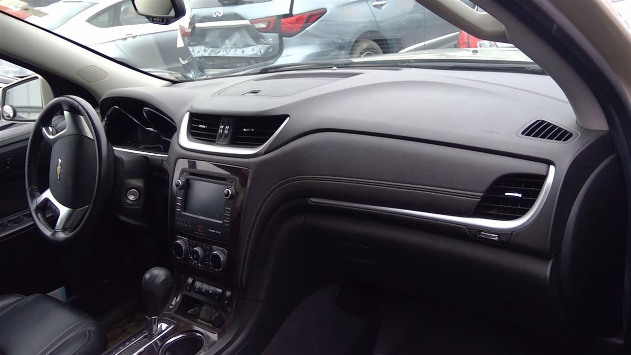 Vehicle/103742_06.jpg