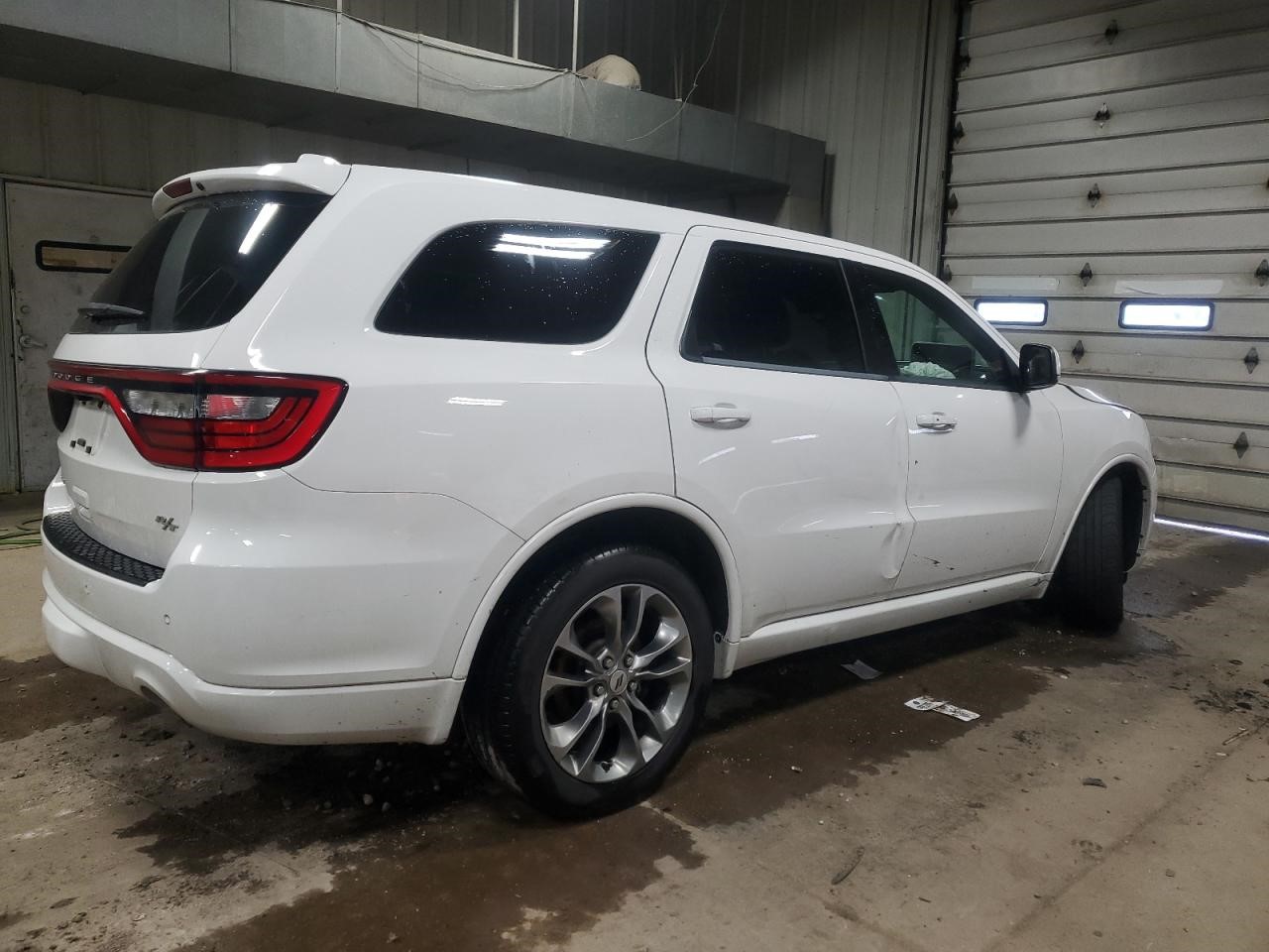 Vehicle/104101_03.jpg
