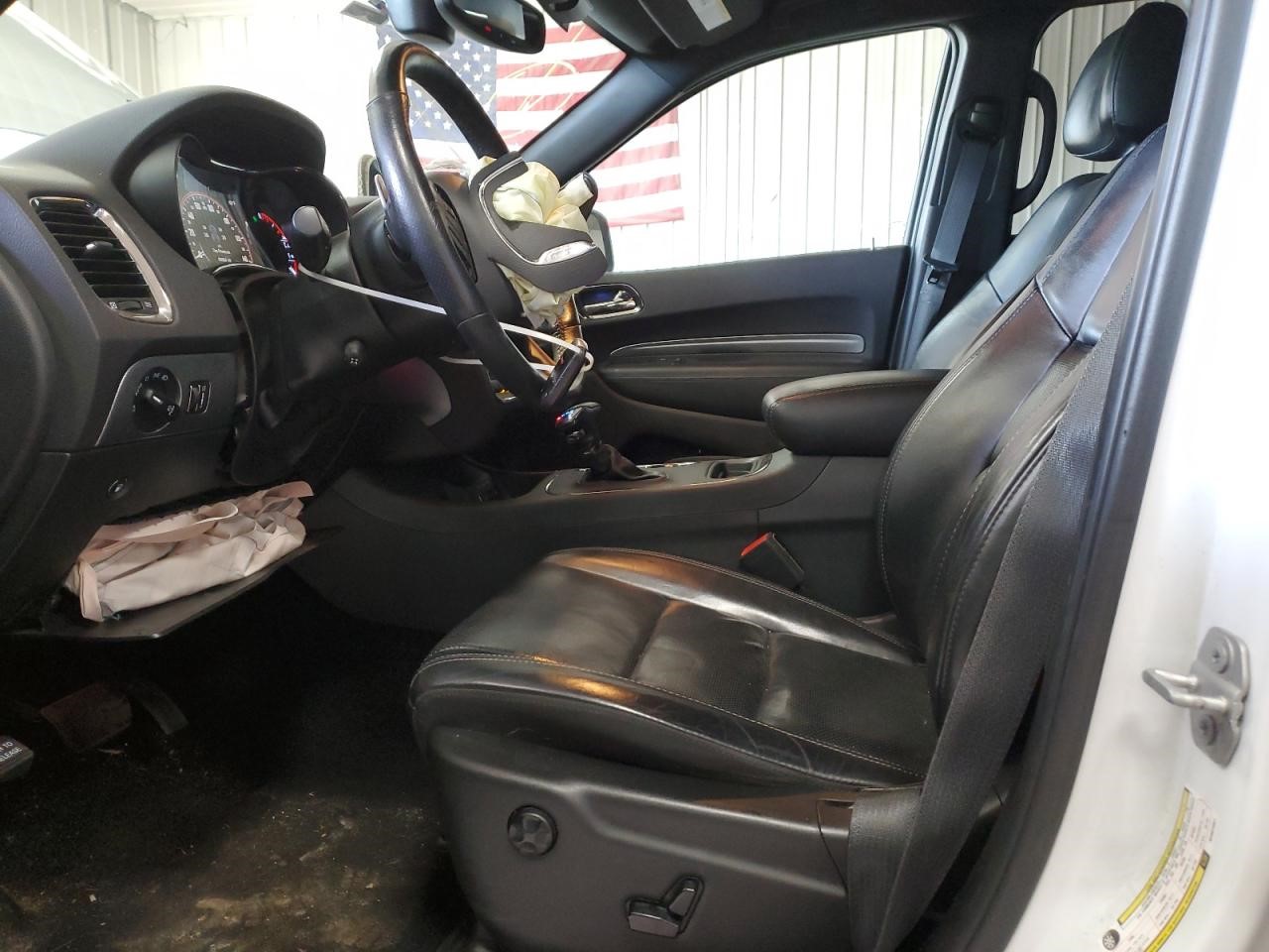 Vehicle/104101_07.jpg
