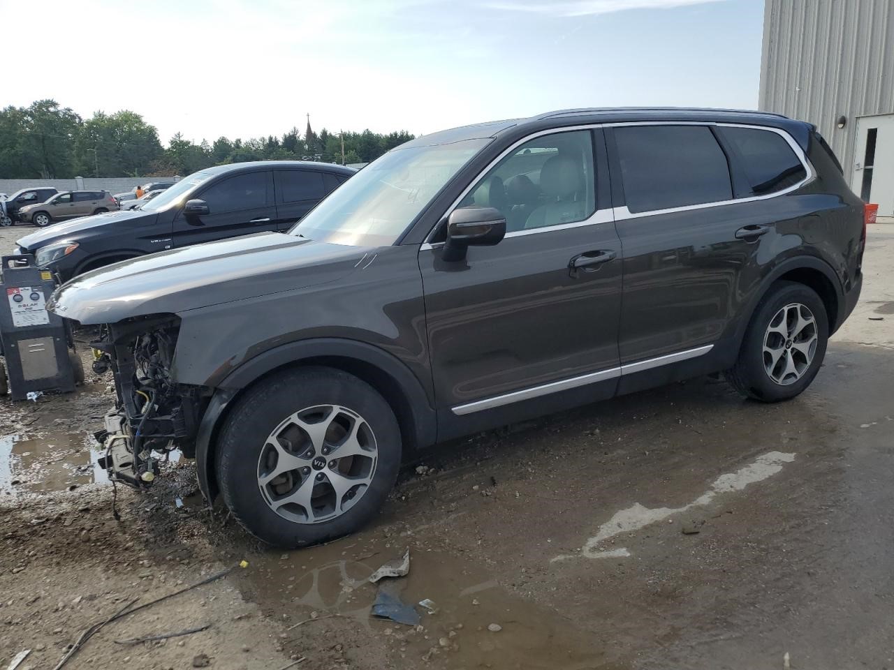 Vehicle/104708_01.jpg