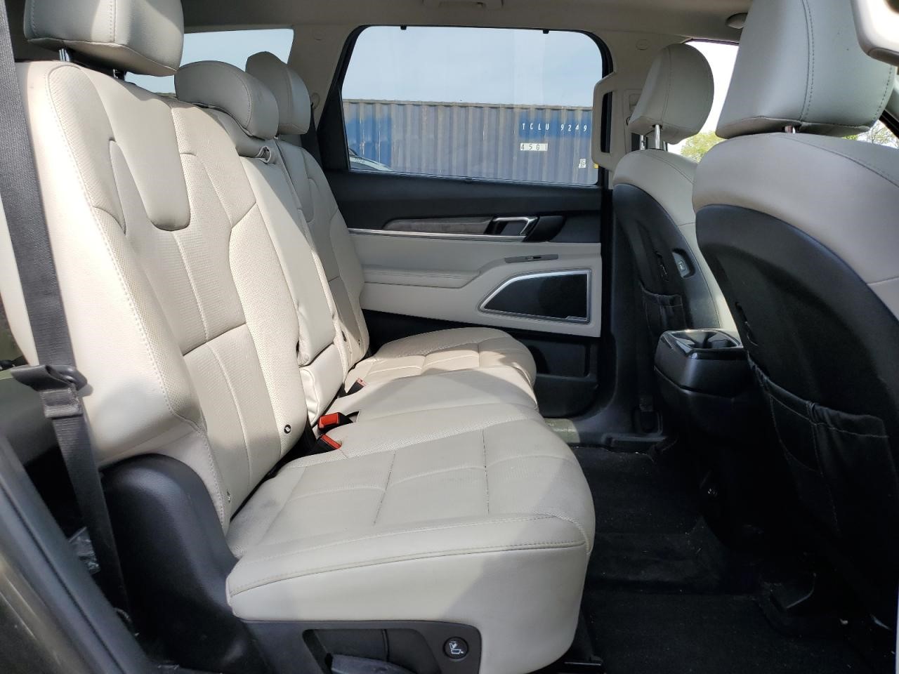 Vehicle/104708_10.jpg