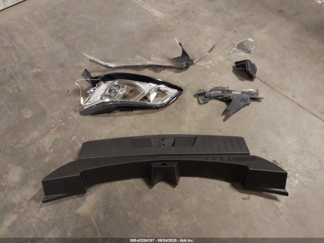 Vehicle/105823_12.jpg