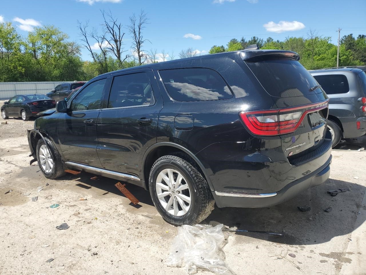 Vehicle/105952_02.jpg