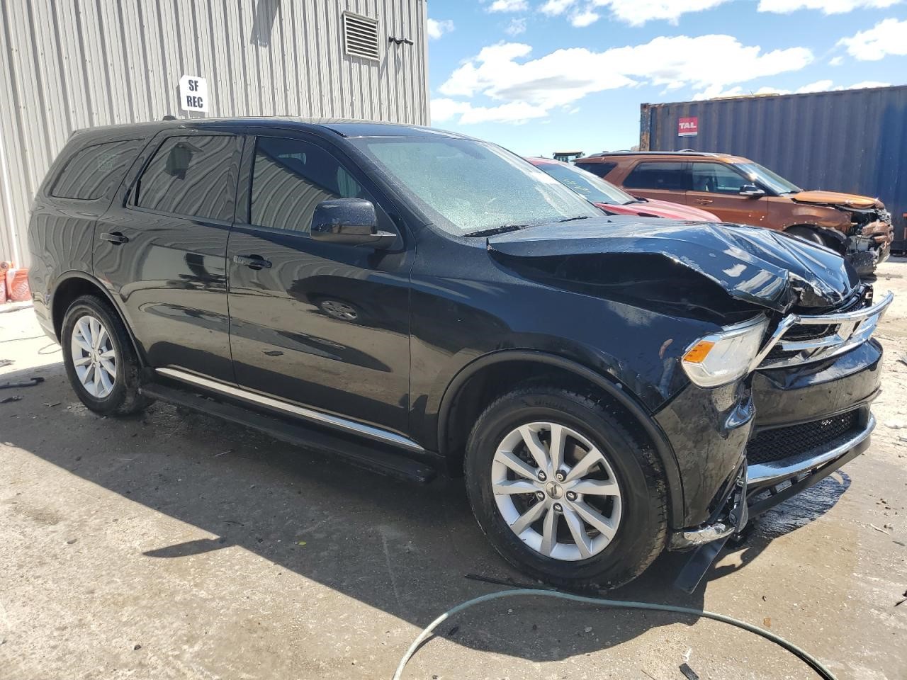 Vehicle/105952_04.jpg