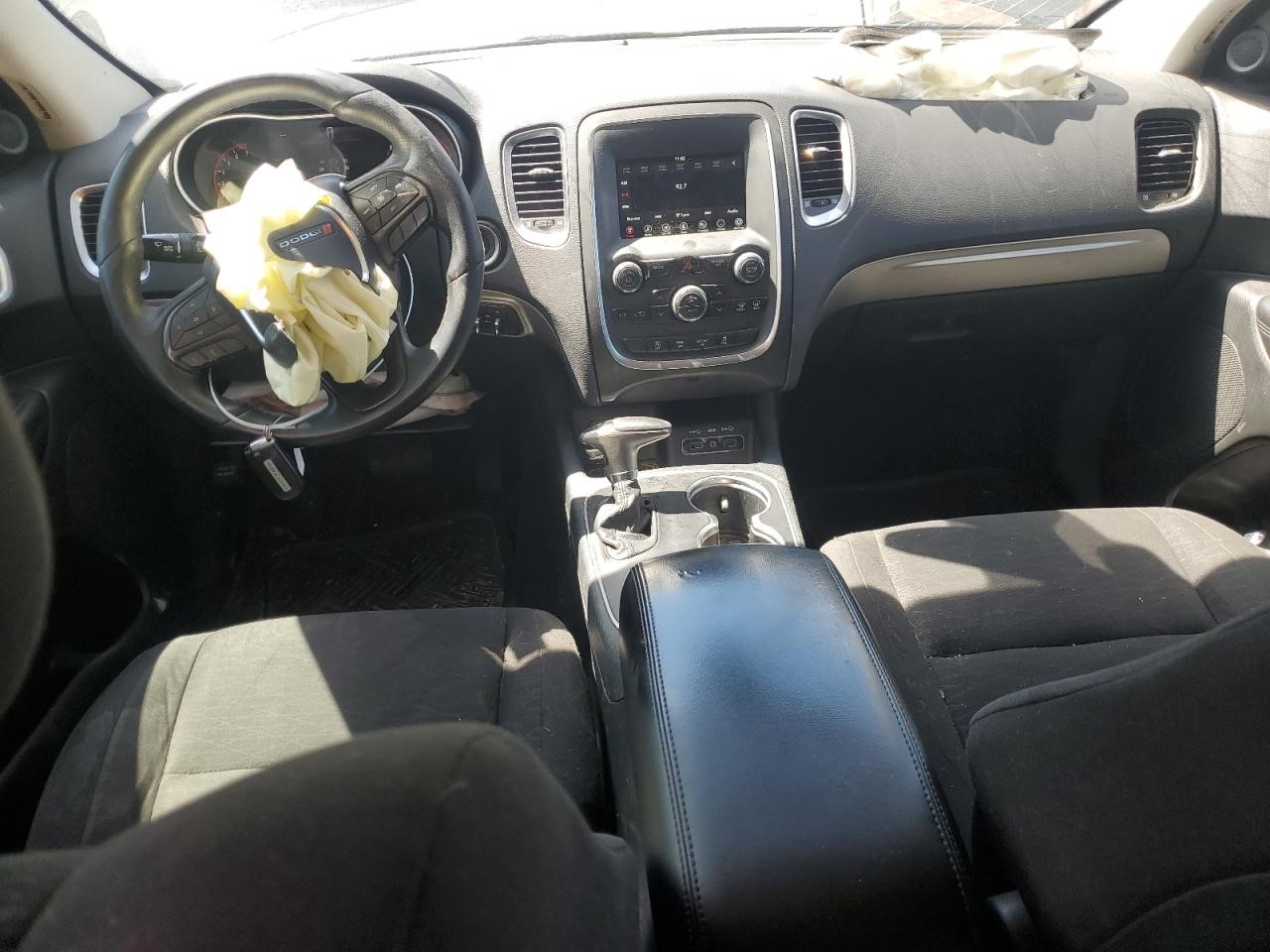 Vehicle/105952_08.jpg