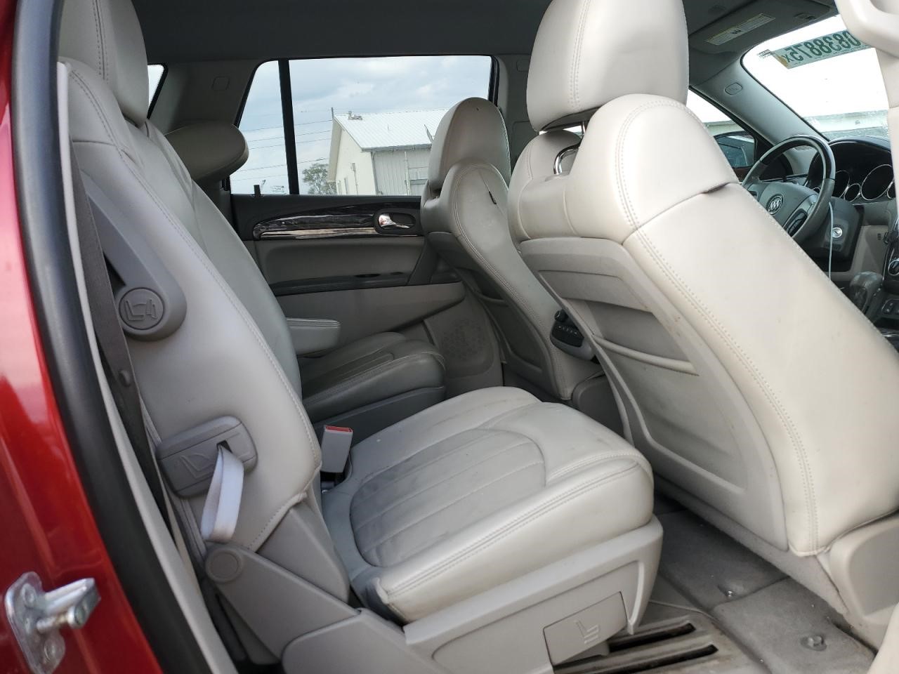Vehicle/106453_10.jpg