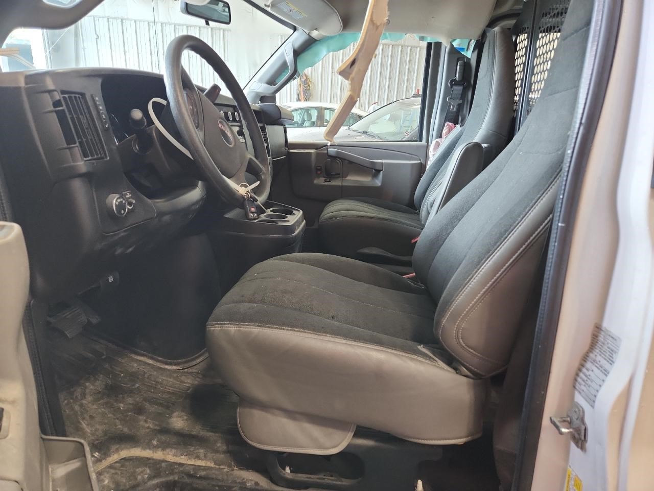 Vehicle/106865_07.jpg