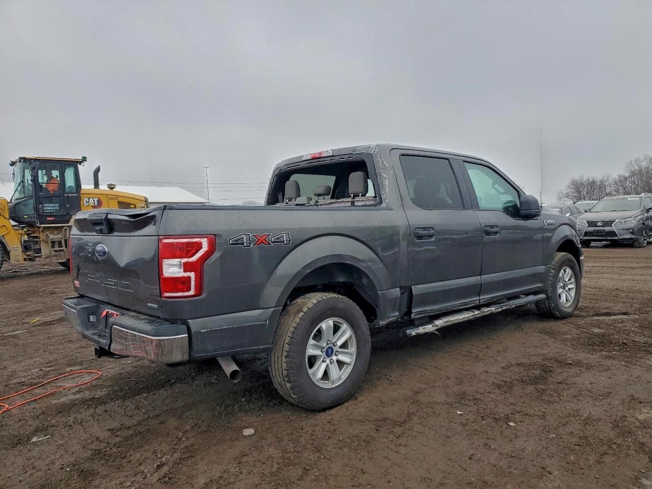 Vehicle/107941_03.jpg