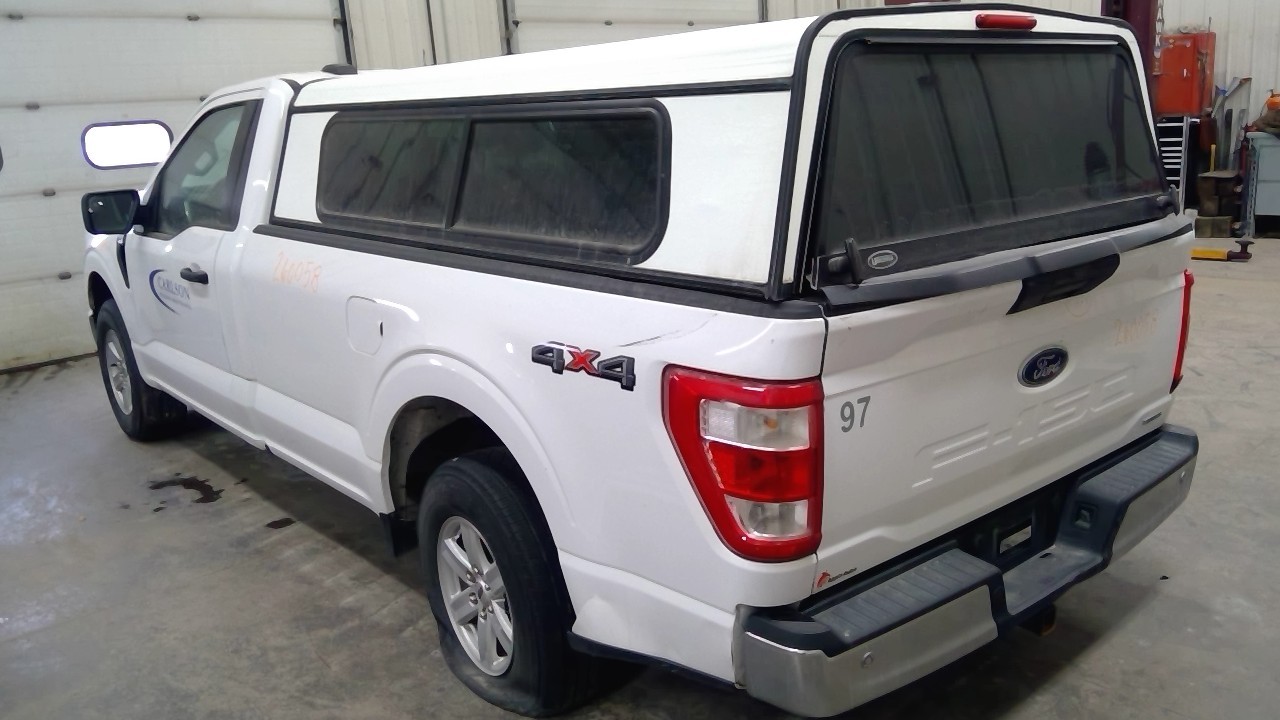 Vehicle/108040_12.jpg