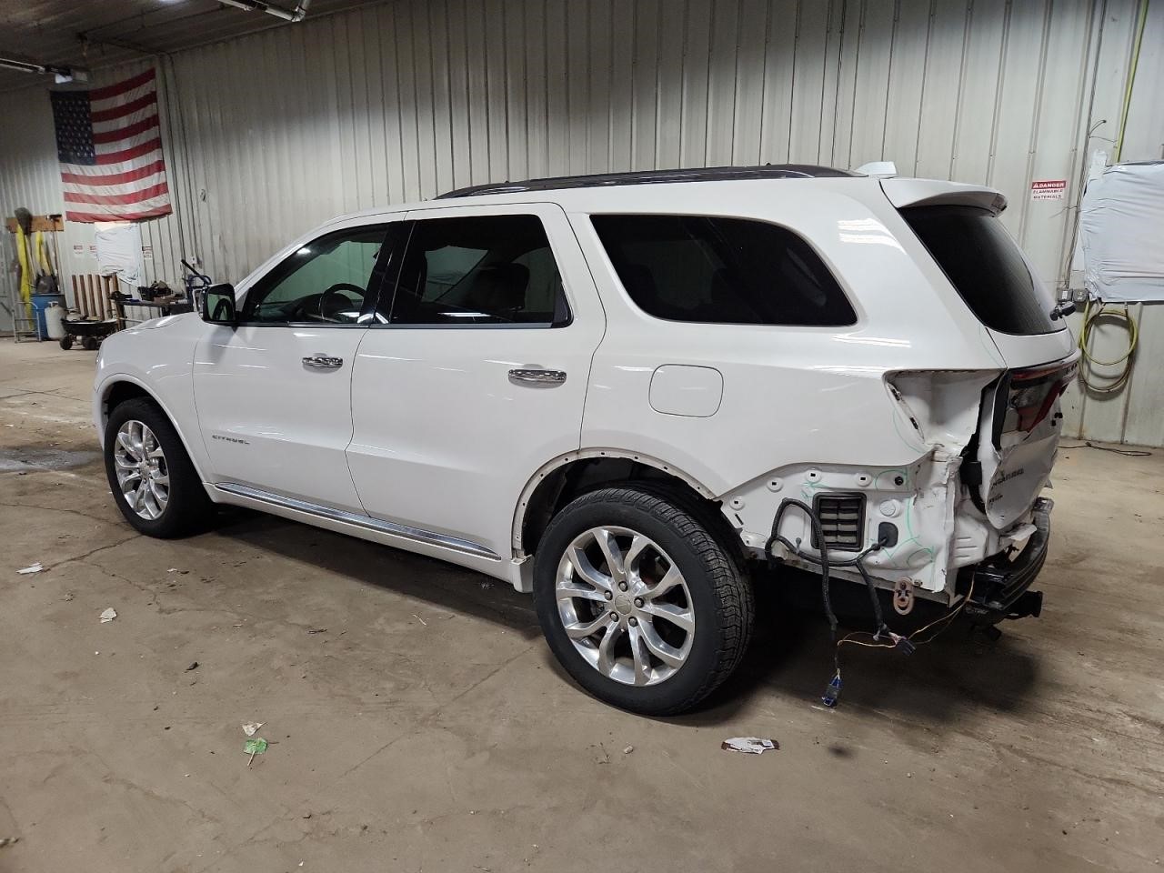 Vehicle/108612_02.jpg