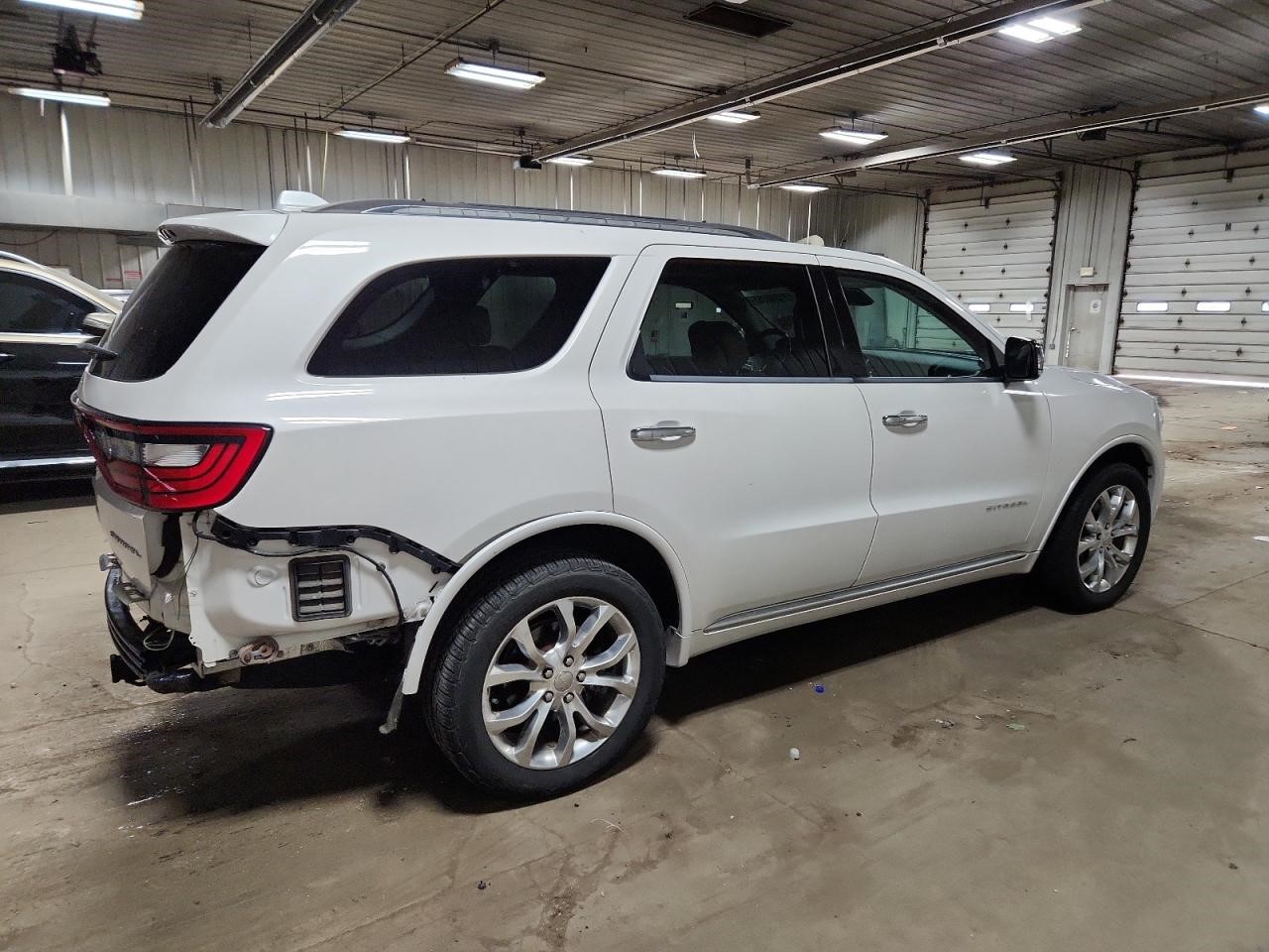 Vehicle/108612_03.jpg