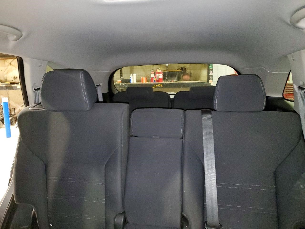 Vehicle/108692_10.jpg