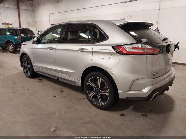 Vehicle/108779_03.jpg