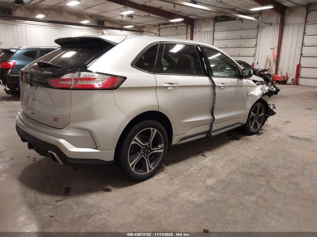 Vehicle/108779_04.jpg