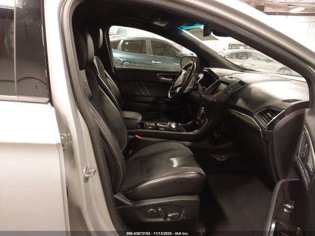 Vehicle/108779_05.jpg