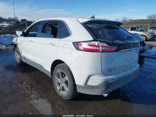 Vehicle/108840_03.jpg