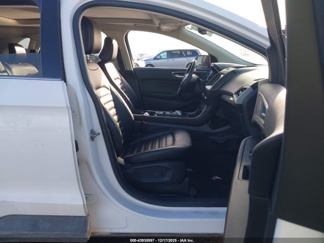 Vehicle/108840_05.jpg