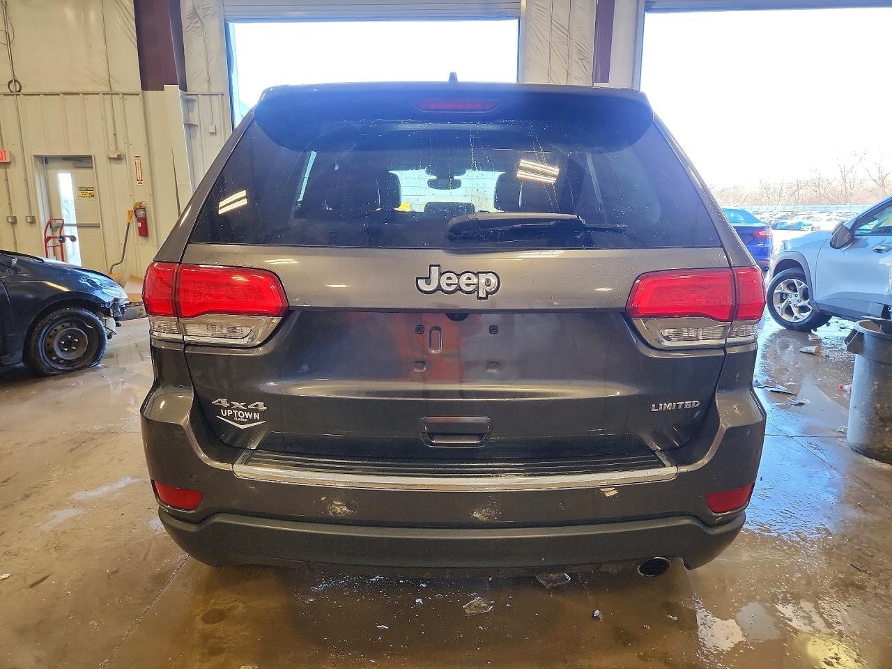 Vehicle/109262_06.jpg