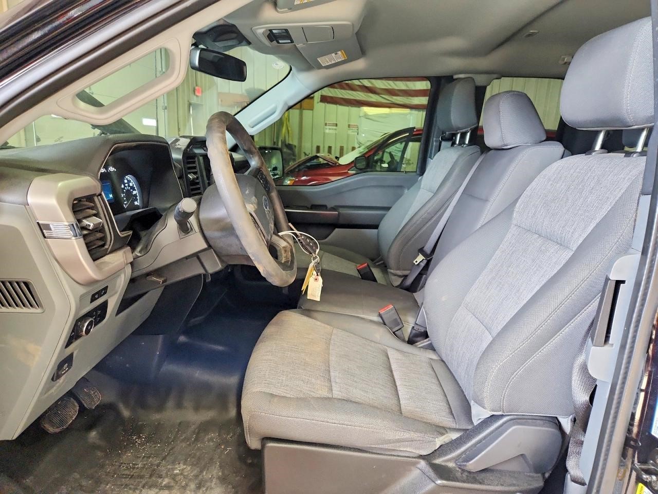 Vehicle/109338_07.jpg
