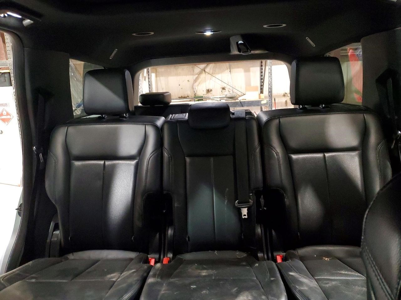 Vehicle/109350_10.jpg