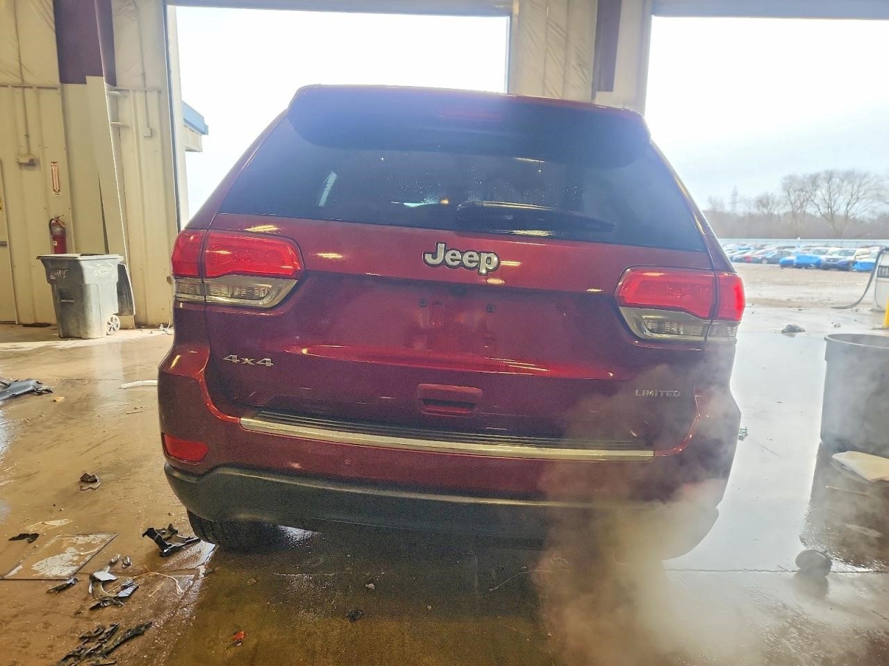 Vehicle/109718_06.jpg