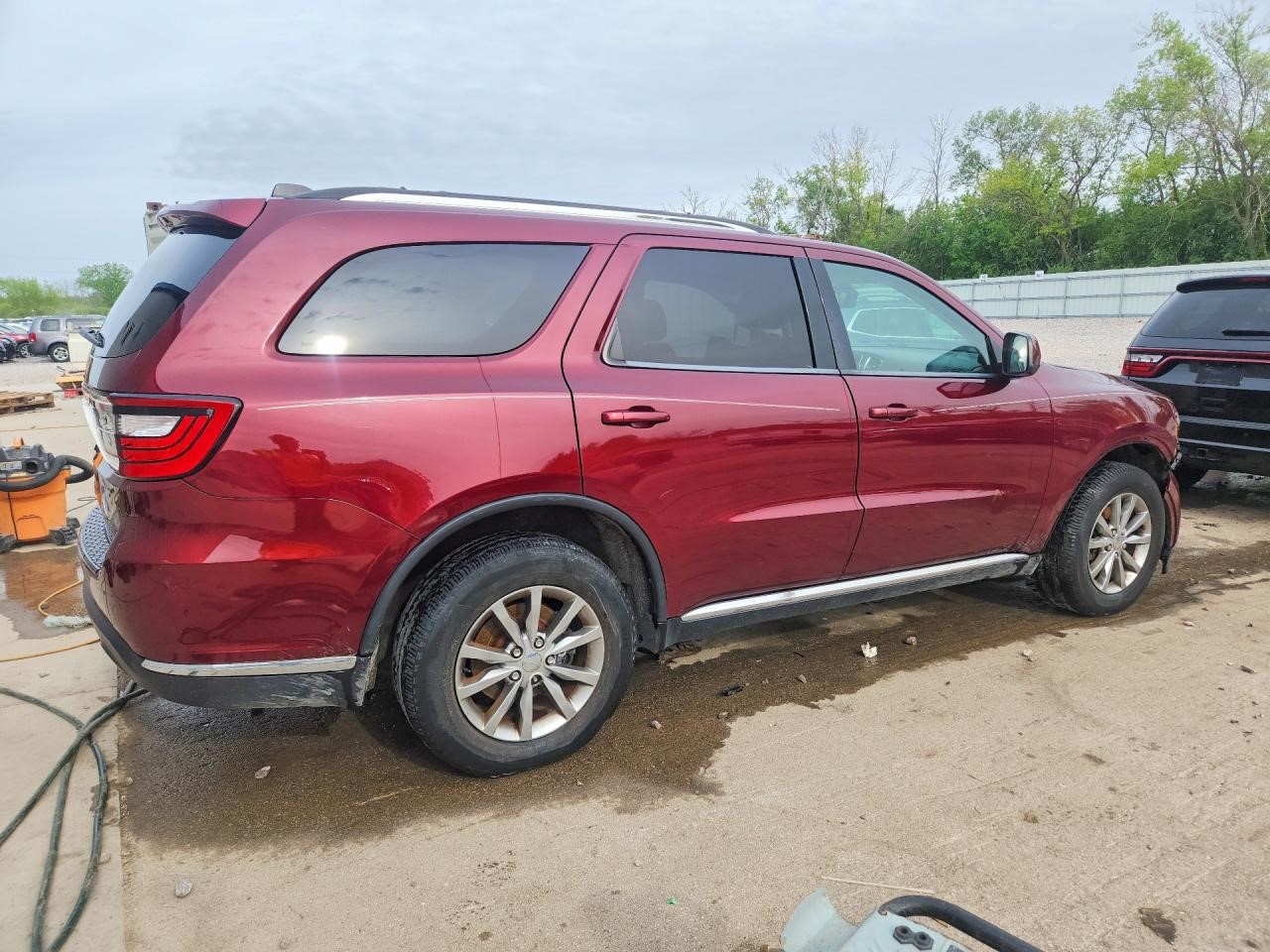 Vehicle/110684_03.jpg