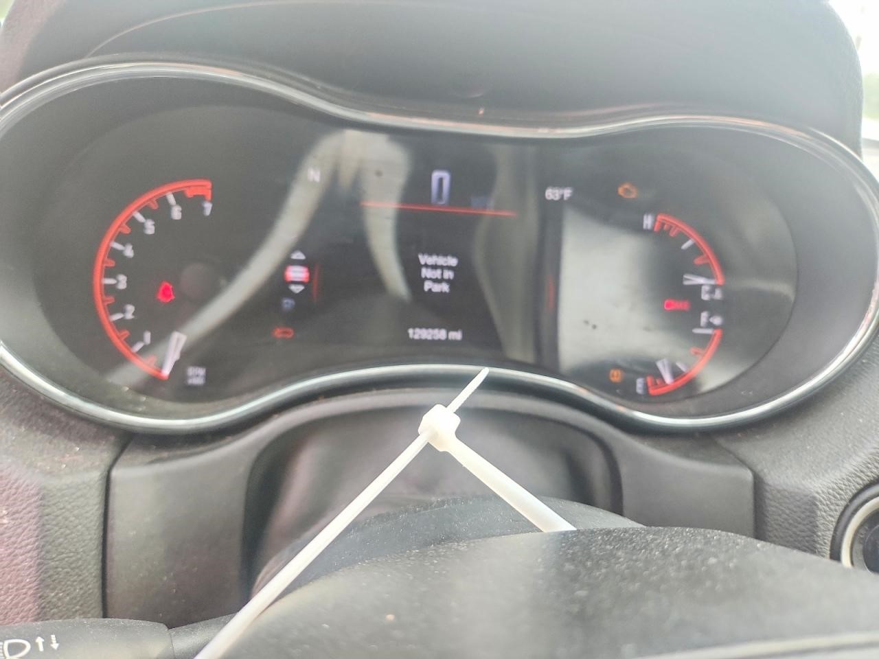 Vehicle/110684_09.jpg