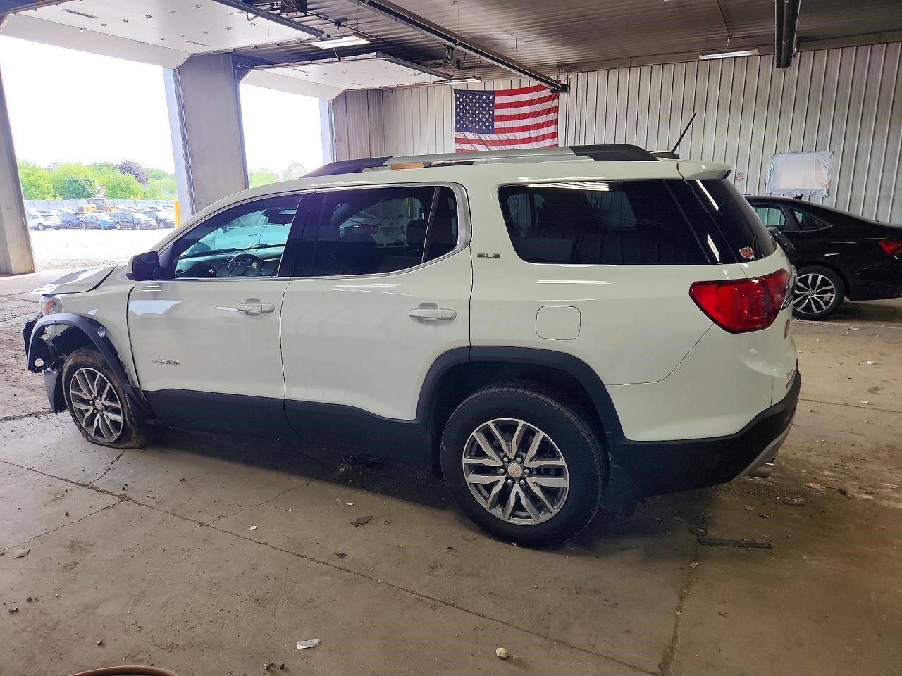 Vehicle/110881_02.jpg