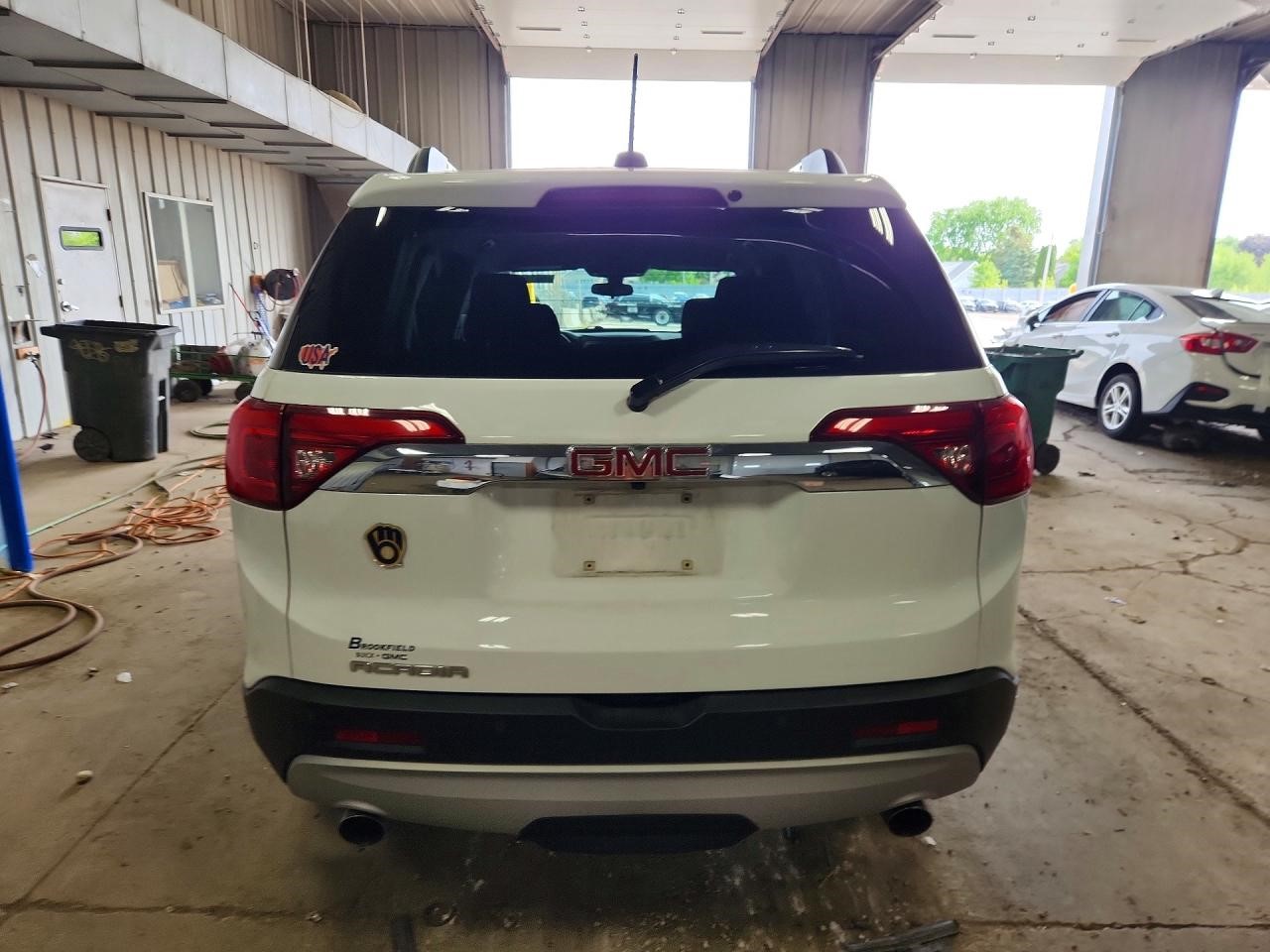Vehicle/110881_06.jpg