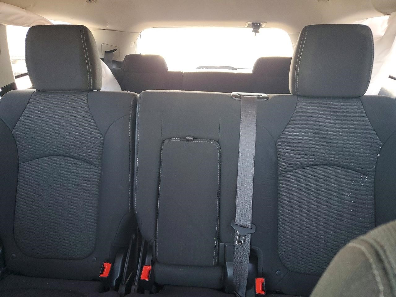 Vehicle/110893_10.jpg