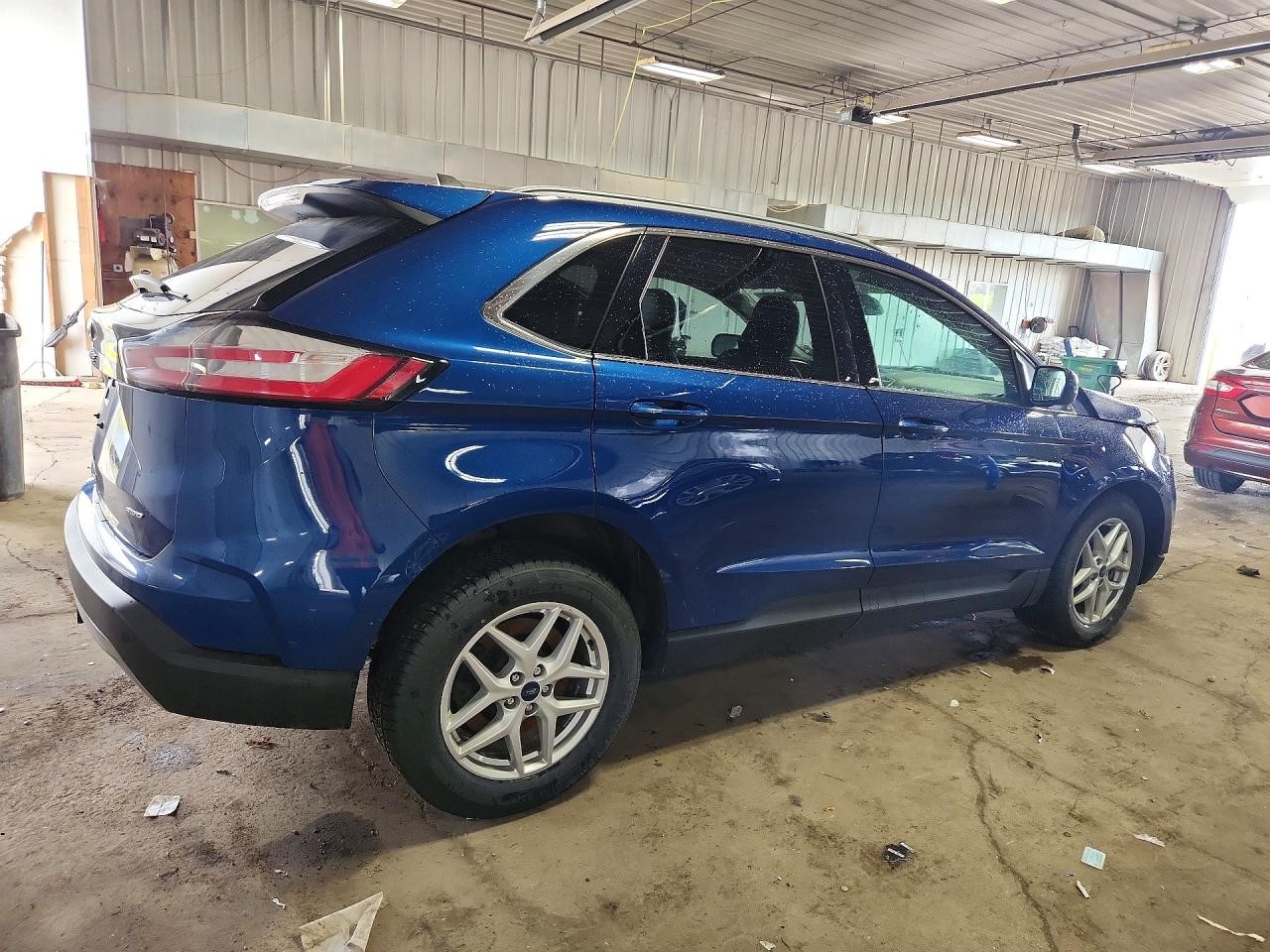 Vehicle/110948_03.jpg