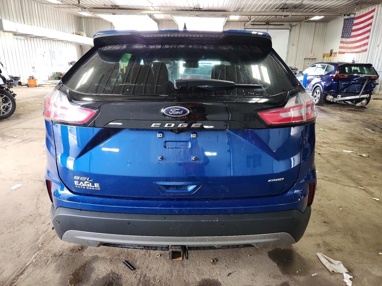 Vehicle/110948_06.jpg
