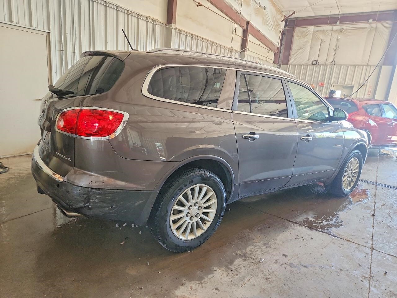Vehicle/110987_03.jpg