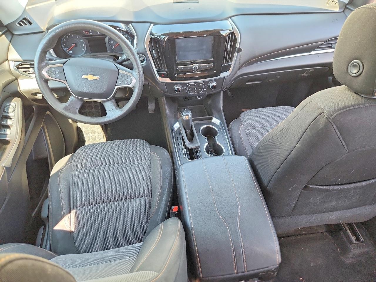 Vehicle/111028_08.jpg
