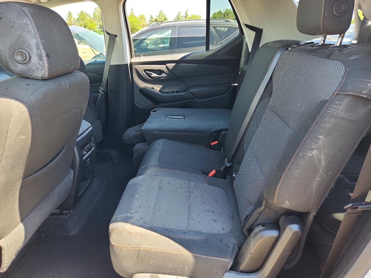 Vehicle/111028_11.jpg